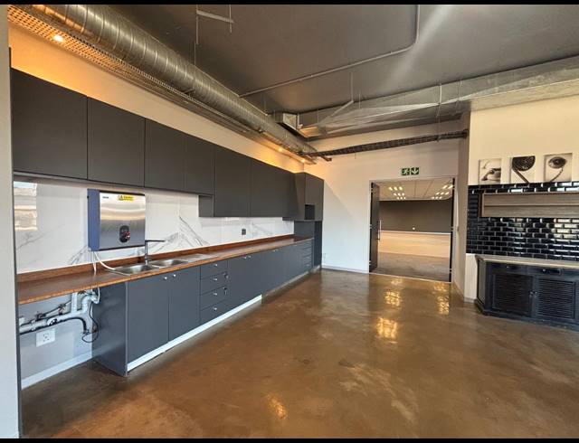 3,000M² OFFICE TO LET IN NORTHGATE BUSINESS PARK